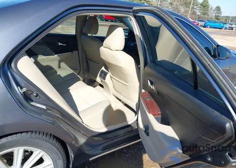 2014 Toyota Camry Xle V6 z USA, uszkodzony, nr VIN 4T1BK1FK7EU539681